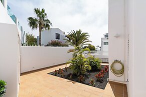 Lovely 3-bed Villa in Puerto del Carmen