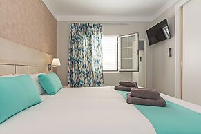 3 Bed Villa - Pool, Patio, Outdoor Dining Terrace