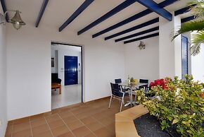 Impeccable 2-bed Apartment No 2 in Playa Blanca