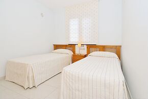 Impeccable 2-bed Apartment No 2 in Playa Blanca