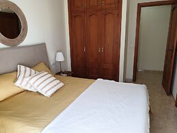 Delightful Spacious 2 bed Apartment in Nerja