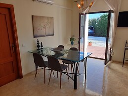 Delightful Spacious 2 bed Apartment in Nerja