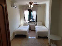 Delightful Spacious 2 bed Apartment in Nerja