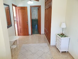 Delightful Spacious 2 bed Apartment in Nerja