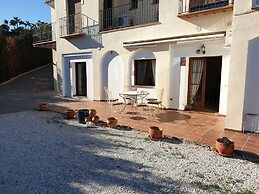 Delightful Spacious 2 bed Apartment in Nerja