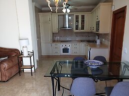 Delightful Spacious 2 bed Apartment in Nerja