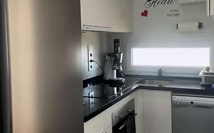 Stylish 2-bed Apartment Overlooking the Fairways