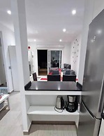 Stylish 2-bed Apartment Overlooking the Fairways