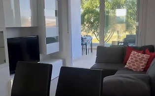 Stylish 2-bed Apartment Overlooking the Fairways