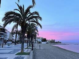 Stylish 2-bed Apartment Overlooking the Fairways