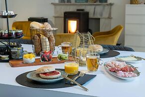 Charming 10 Pers Villa With Swimmingpool Sevilla