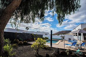 Remarkable 3-bed Villa in Playa Blanca
