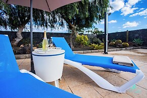 Remarkable 3-bed Villa in Playa Blanca