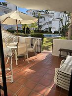 Beach Apartment - Sleeps 6, Pool & Private Terrace
