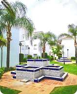 Beach Apartment - Sleeps 6, Pool & Private Terrace