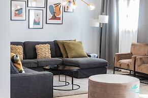 Inviting 4-bed Villa in Playa Blanca