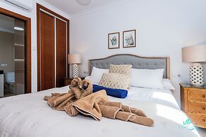 Inviting 4-bed Villa in Playa Blanca