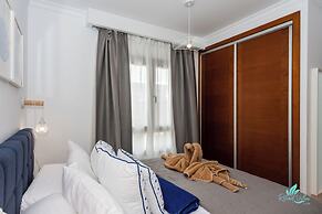 Inviting 4-bed Villa in Playa Blanca