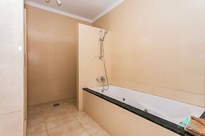 Inviting 4-bed Villa in Playa Blanca