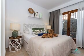 Inviting 4-bed Villa in Playa Blanca