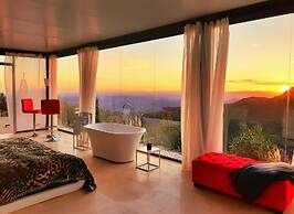 Stunning Glass Suite With Private Plunge Pool