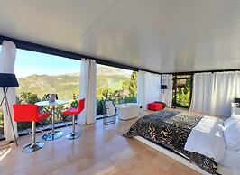 Stunning Glass Suite With Private Plunge Pool