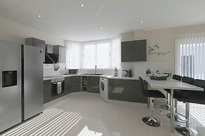 Stunning Apartment Within Villa Nr Los Cristianos