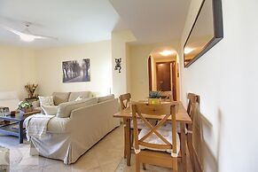 Charming 2-bedroom Apartment in Costa Esuri Golf