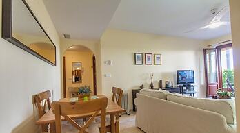 Charming 2-bedroom Apartment in Costa Esuri Golf