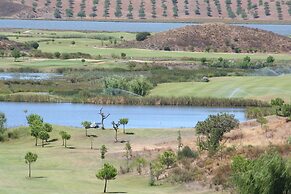 Charming 2-bedroom Apartment in Costa Esuri Golf