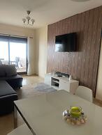 2 Bed Flat-sleeps 4-pets-parking-marina Duquesa