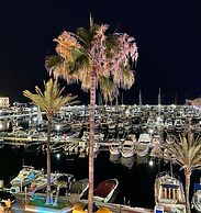 Stunning 2-bed Apartment in Marina de le Duquesa