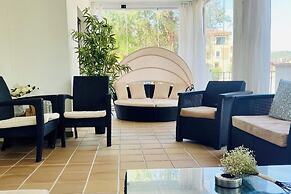 2 Bed Flat-sleeps 4-pets-parking-marina Duquesa