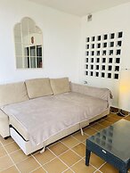 Stunning 2-bed Apartment in Marina de le Duquesa