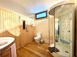 Beautiful 5-bed Villa in Playa Blanca