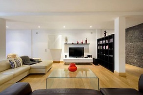 Beautiful 5-bed Villa in Playa Blanca