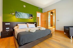 Beautiful 5-bed Villa in Playa Blanca