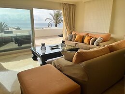 Spacious Stunning Views 2-bed Apartment, Estepona
