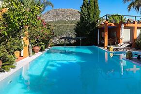 Casa Pino With Private Pool and Garden