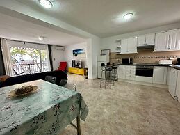 Charming 3-bed Apartment in Fuengirola