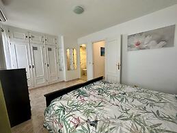 Charming 3-bed Apartment in Fuengirola