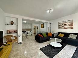 Charming 3-bed Apartment in Fuengirola