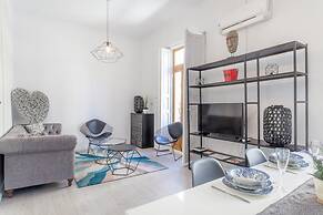 Remarkable 3 Bedroom Apartment in L'eixample