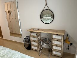 Extended Frontline Ground Floor Apartment