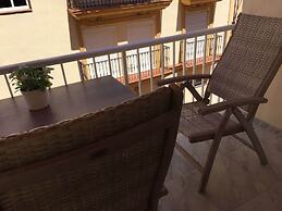 Near Beach 2-bed Apartment in Centrum Fuengirola