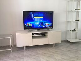 Near Beach 2-bed Apartment in Centrum Fuengirola