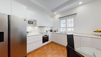 Luxury 5 Bed House Private Pool and Sea View Nerja