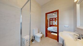 Luxury 5 Bed House Private Pool and Sea View Nerja