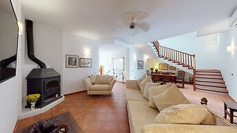 Luxury 5 Bed House Private Pool and Sea View Nerja