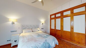 Luxury 5 Bed House Private Pool and Sea View Nerja